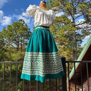 Vintage 50s Hand Woven Guatemalan Skirt + Ruffled Blouse Souvenir Set XS S